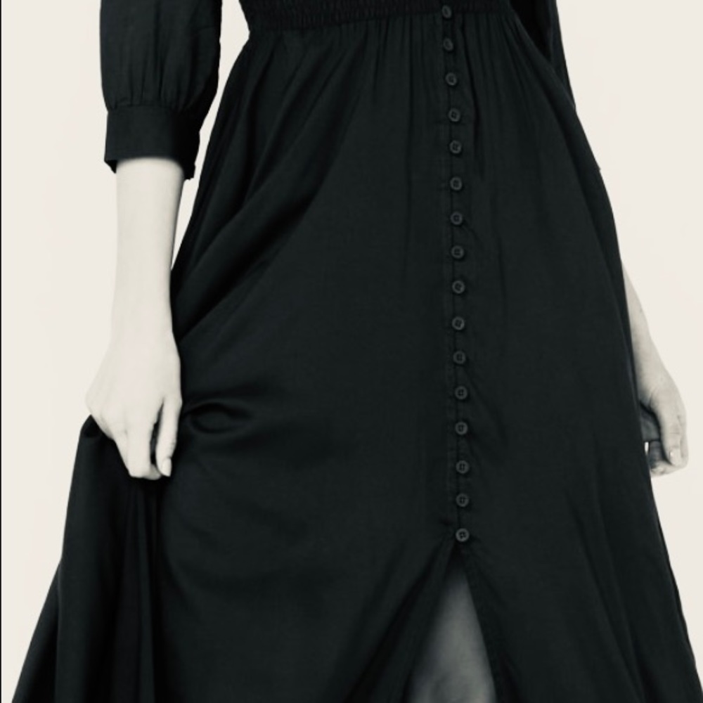 Solid black color Shyanne Maxi length dress size S